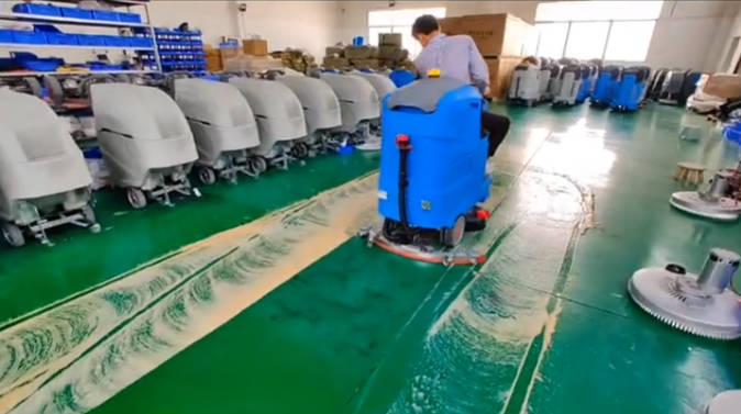 阜阳2023年还在用人工的物业保洁不妨试试洗地机吧